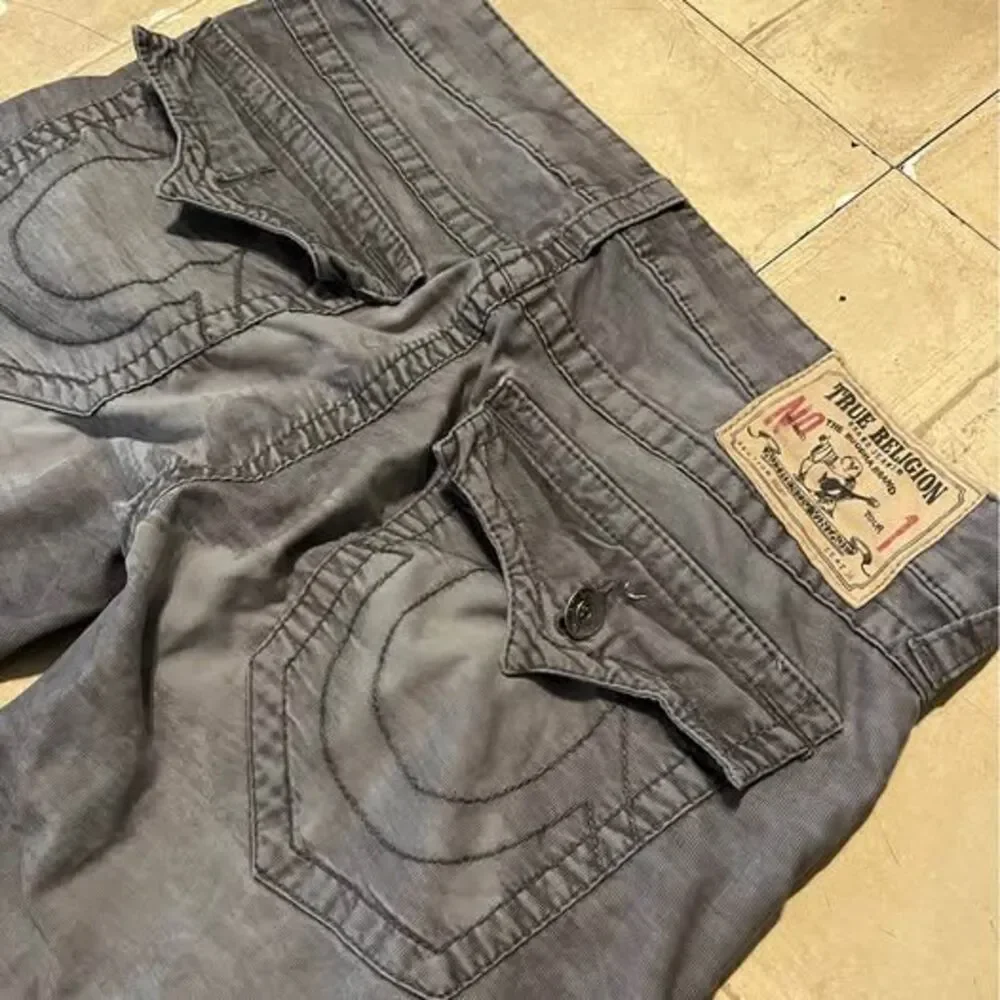 True religion men’s gray straight leg pants size 32x32